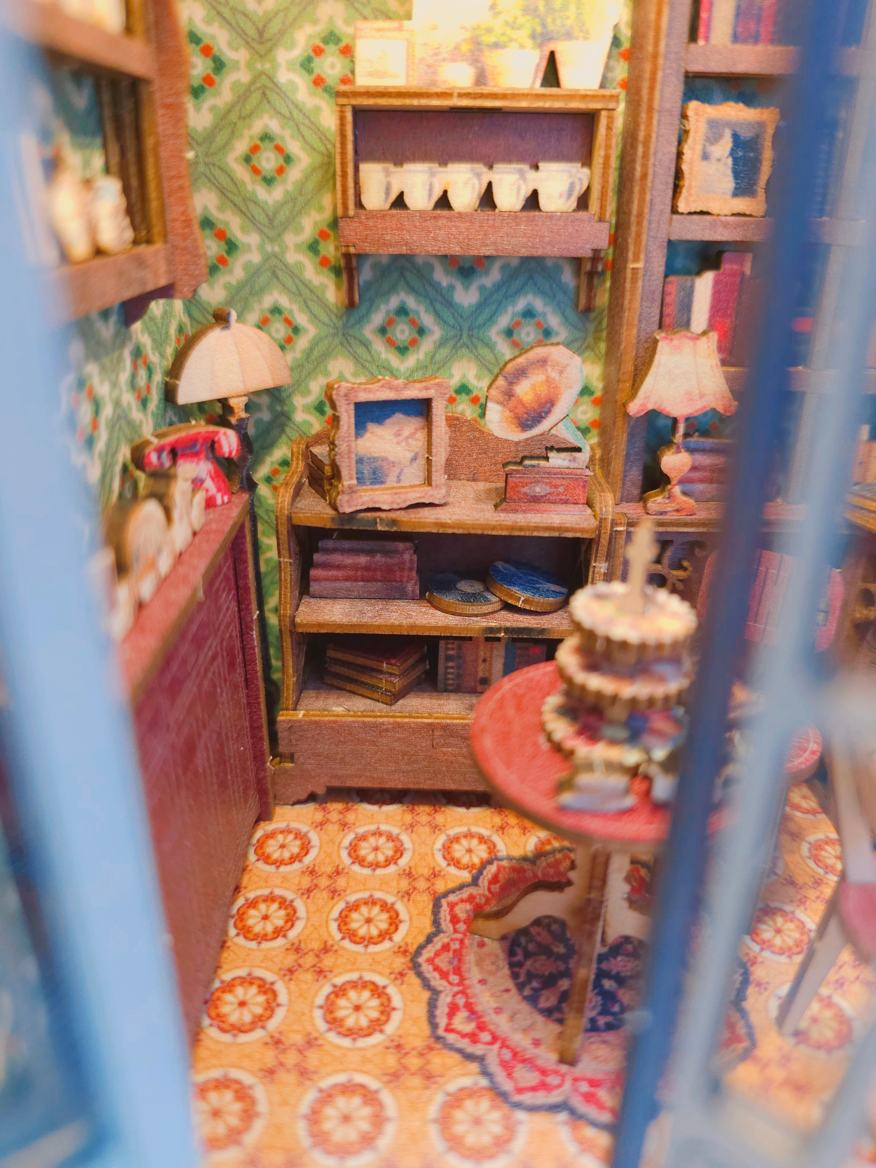 Halom Cozy Tea Library DIY Book Nook