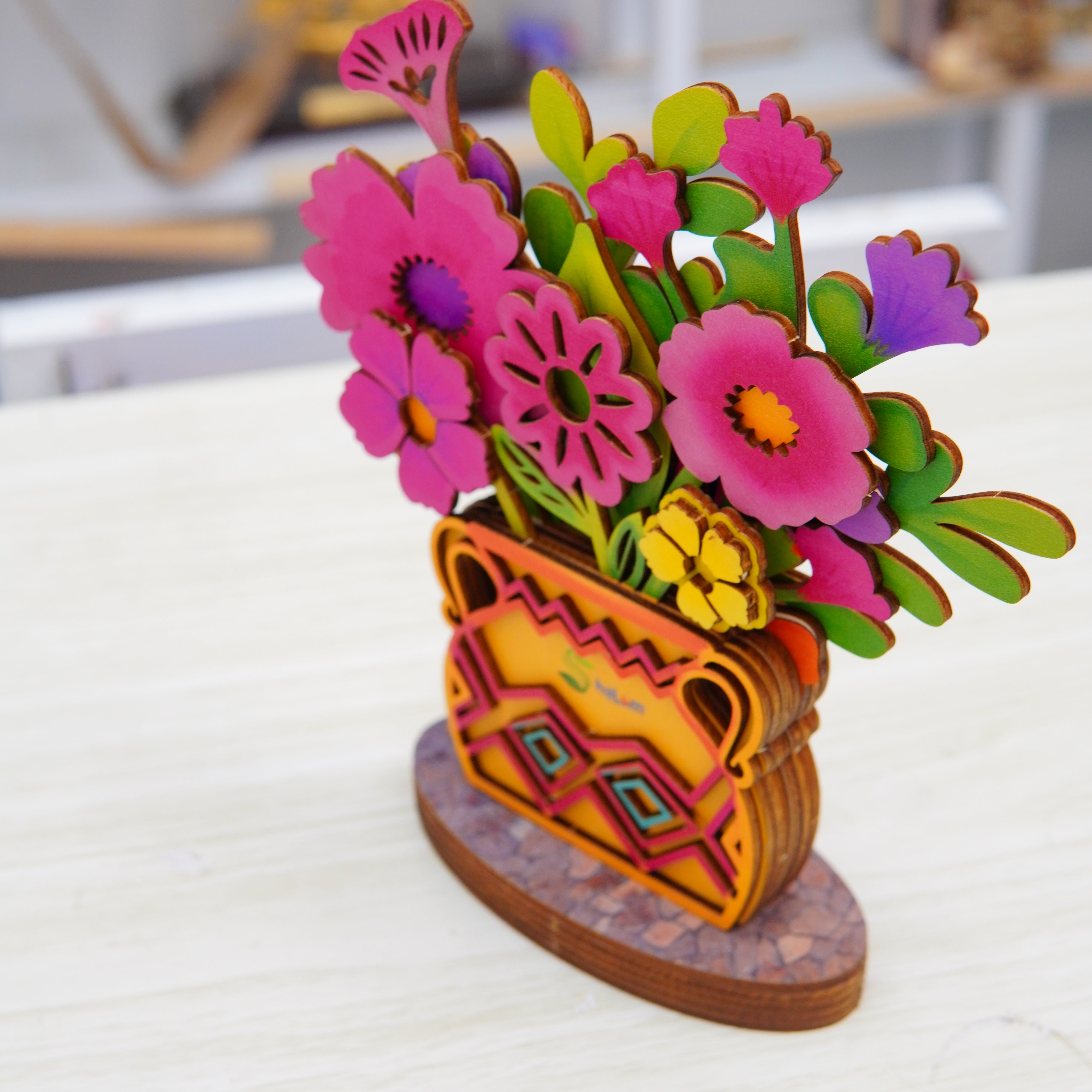 Halom DIY Wooden Flower Vase Kit – Buildable Mini Desk Decor for Home & Office