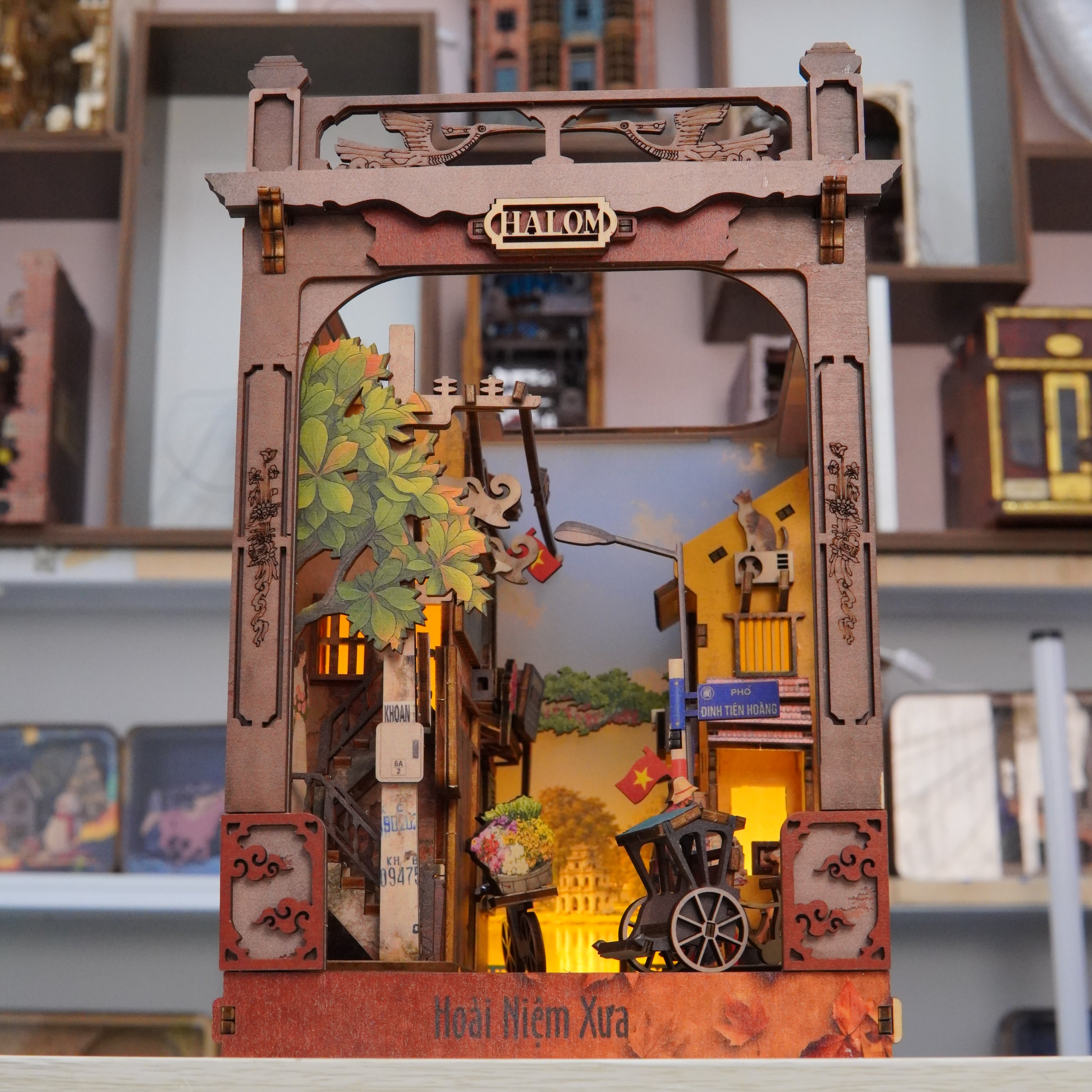 Halom Hanoi Old Quarter DIY Book Nook Kit with LED
