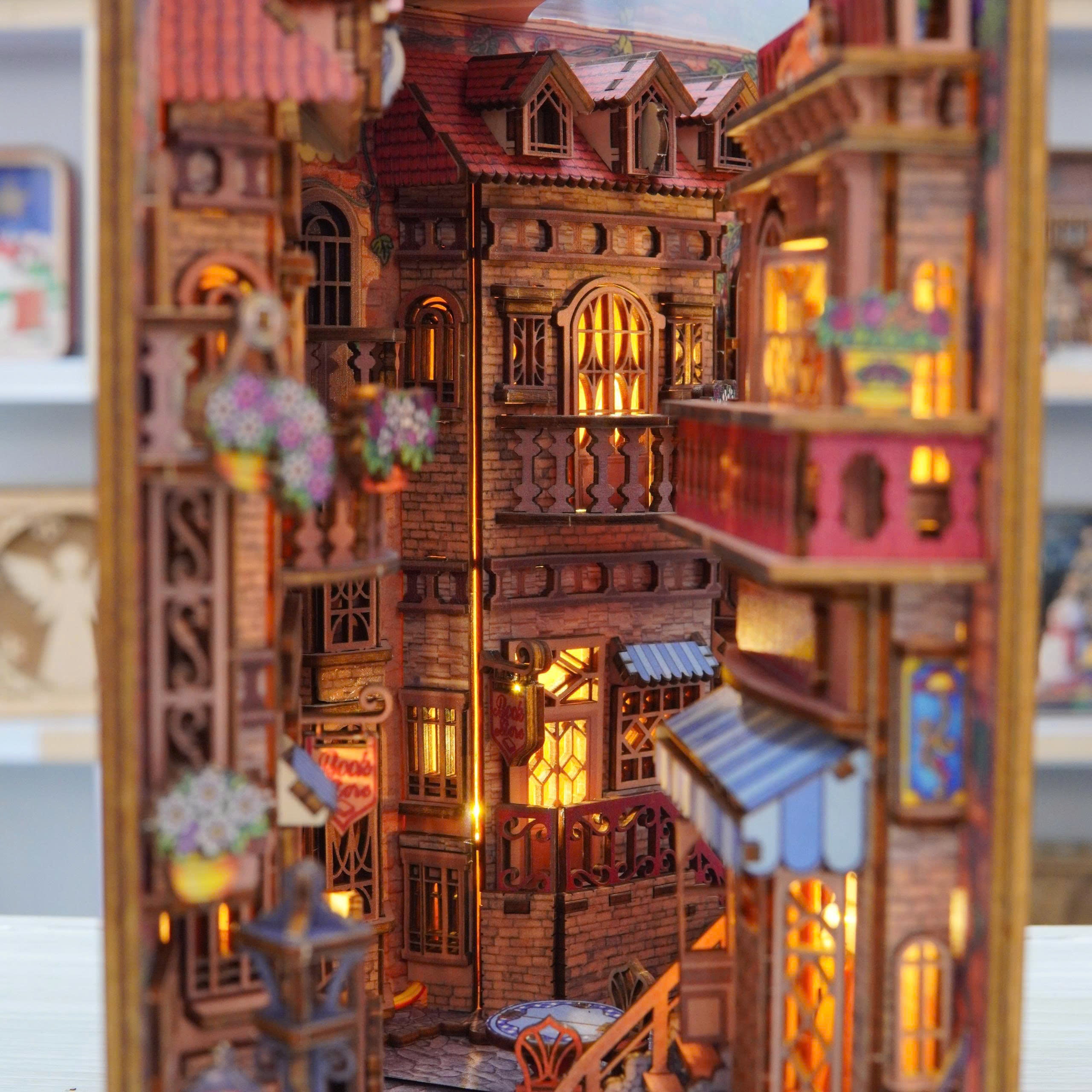 Halom European Alley DIY Book Nook Kit